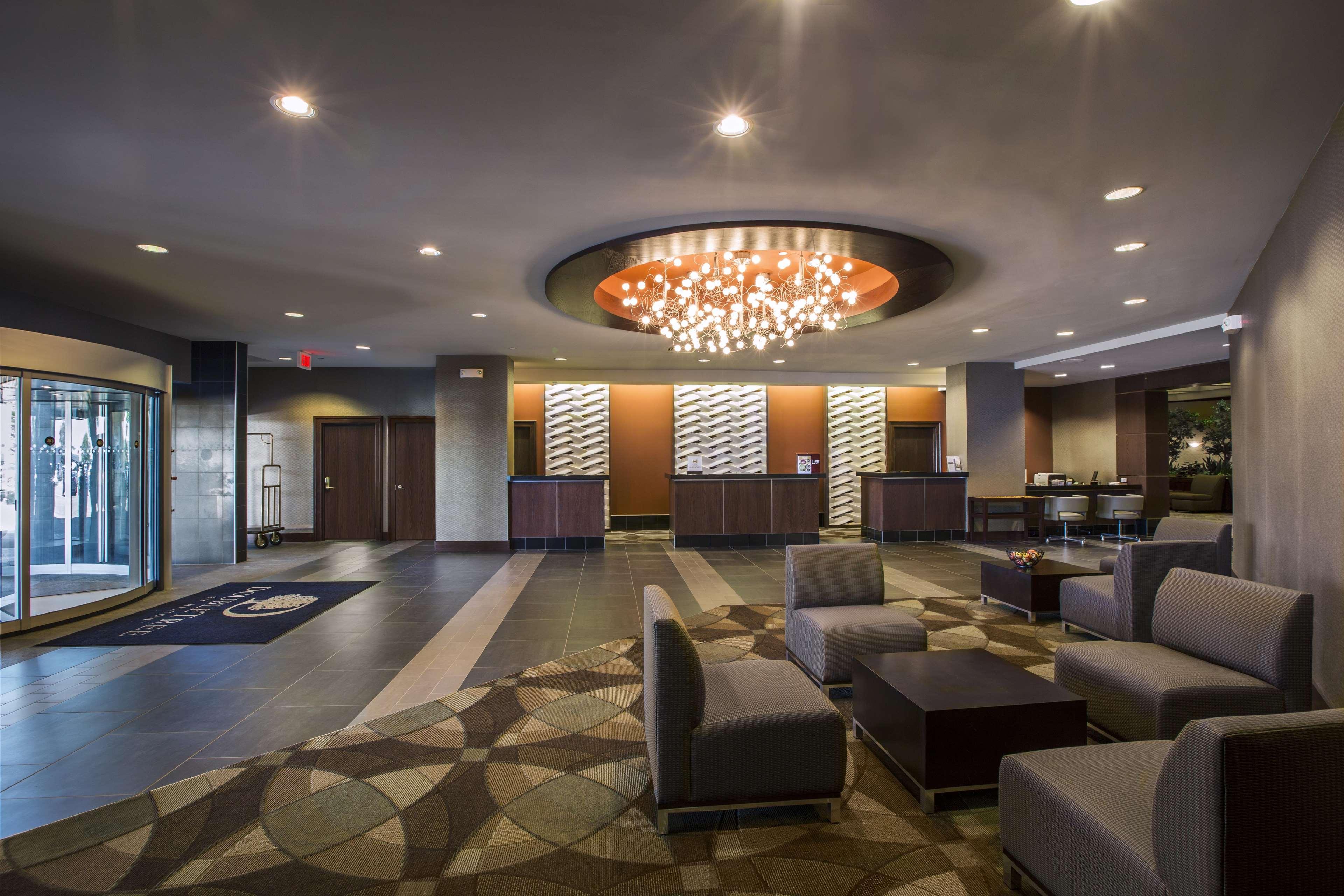 Hotel Doubletree By Hilton Wichita Airport Wnętrze zdjęcie