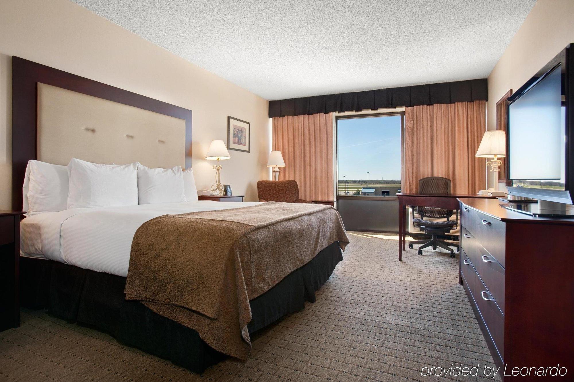 Hotel Doubletree By Hilton Wichita Airport Pokój zdjęcie